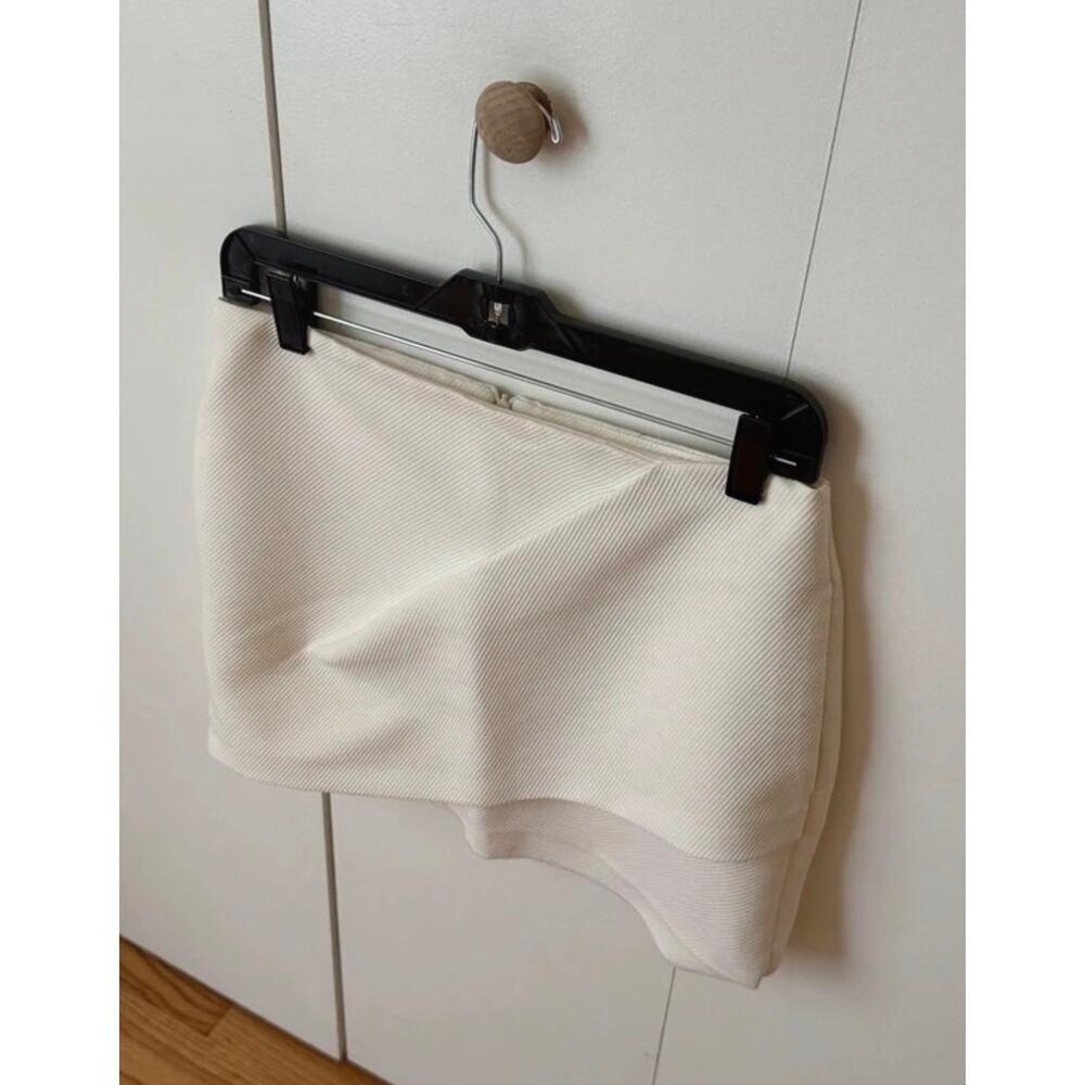 ZARA Off-White Textured Asymmetrical Origami
Wrap Skirt - Size S - Picture 4 of 6
